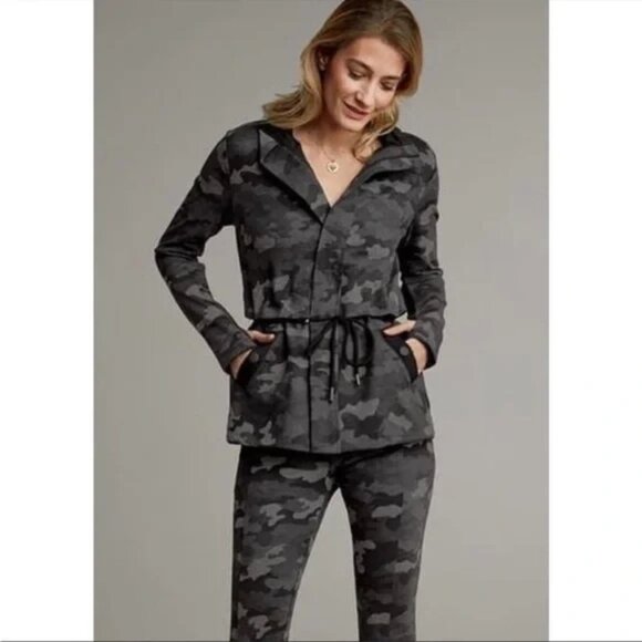 CABI ATC Camo Drawstring Jacket Black/Gray #3911 Sz M NWOT - Picture 1 of 7